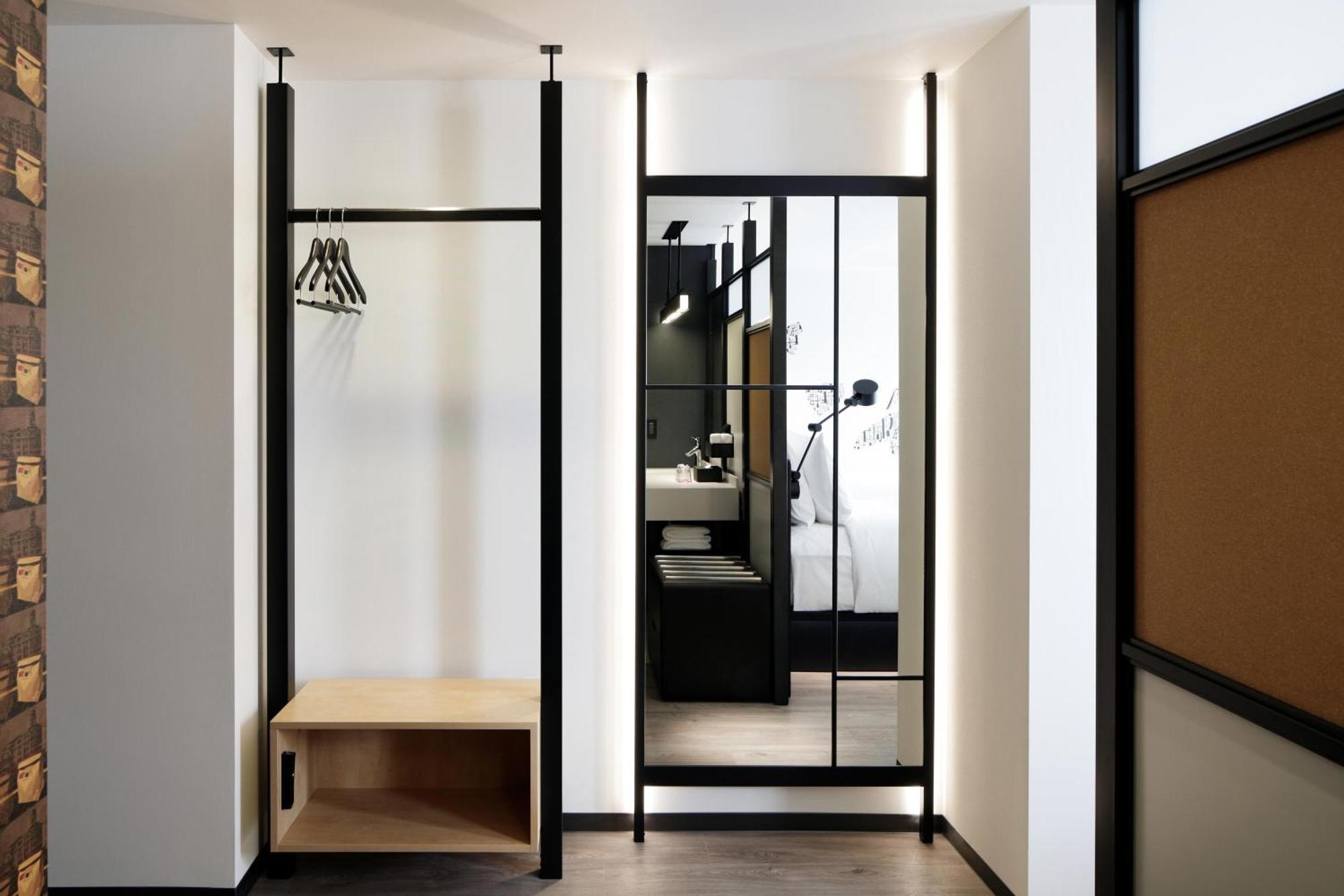Hotel Aloft Tokyo Ginza Zewnętrze zdjęcie